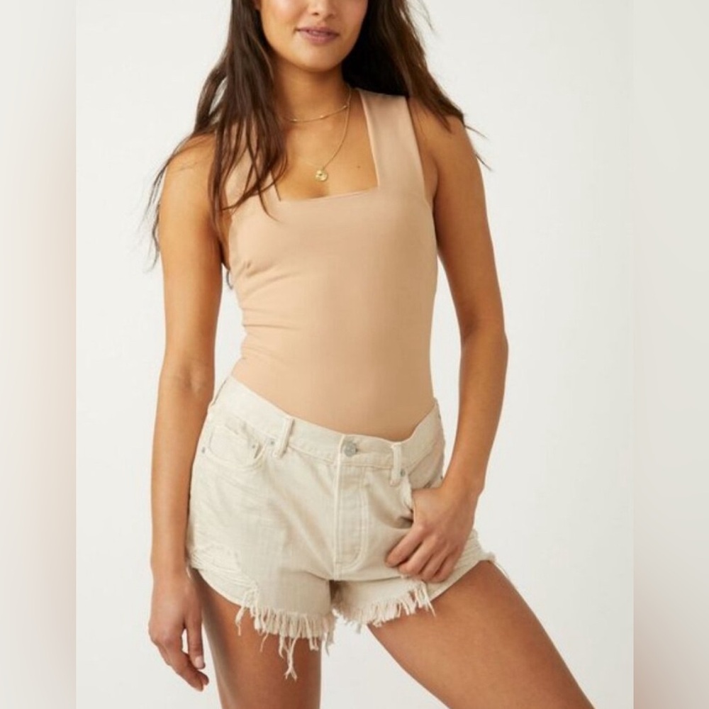 NWT Free People She’s So Sleek Bodysuit Color: Tan